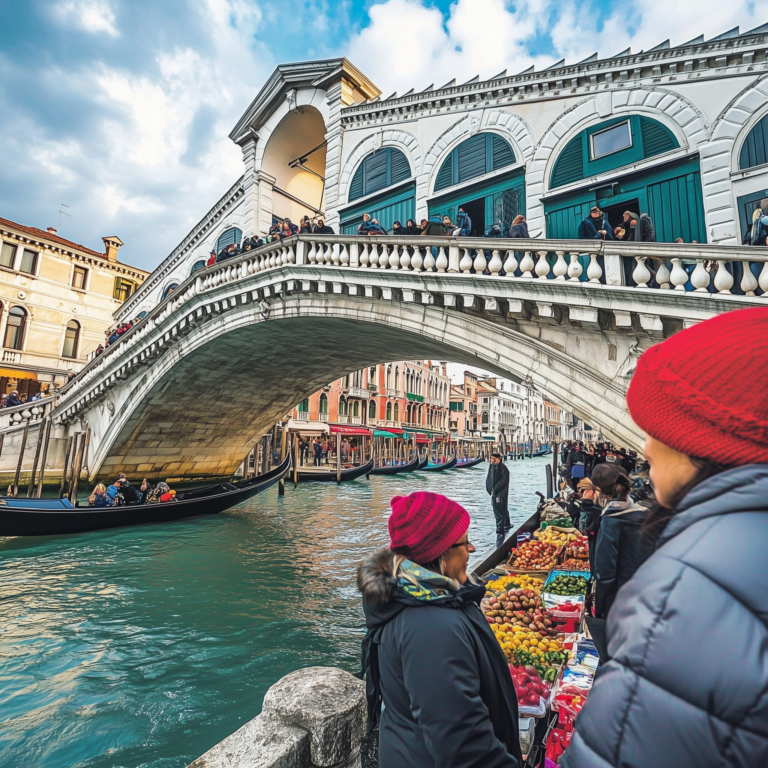 Ponte e Mercado Rialto com turistas andando